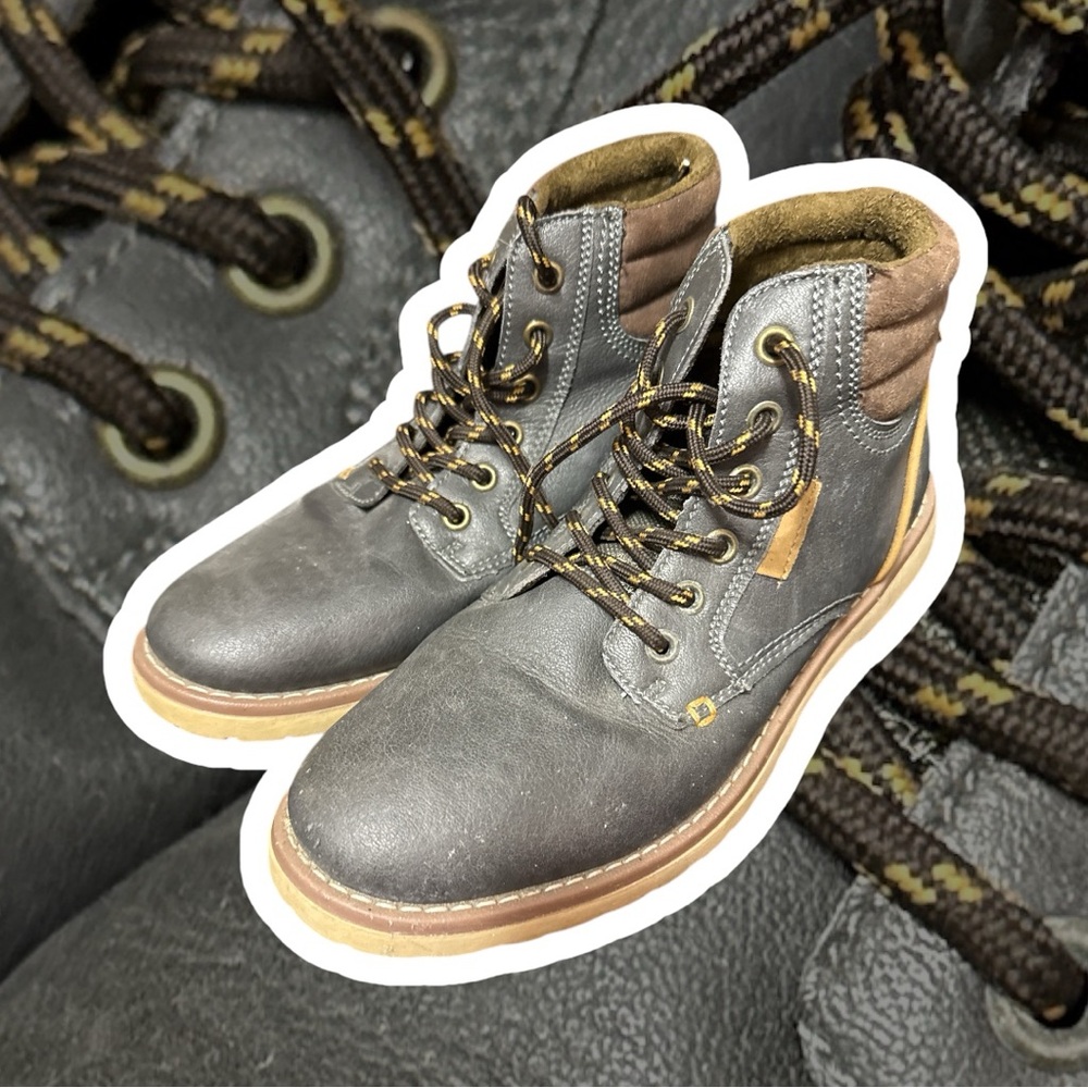 Men's Stylish Gray Leather Boots